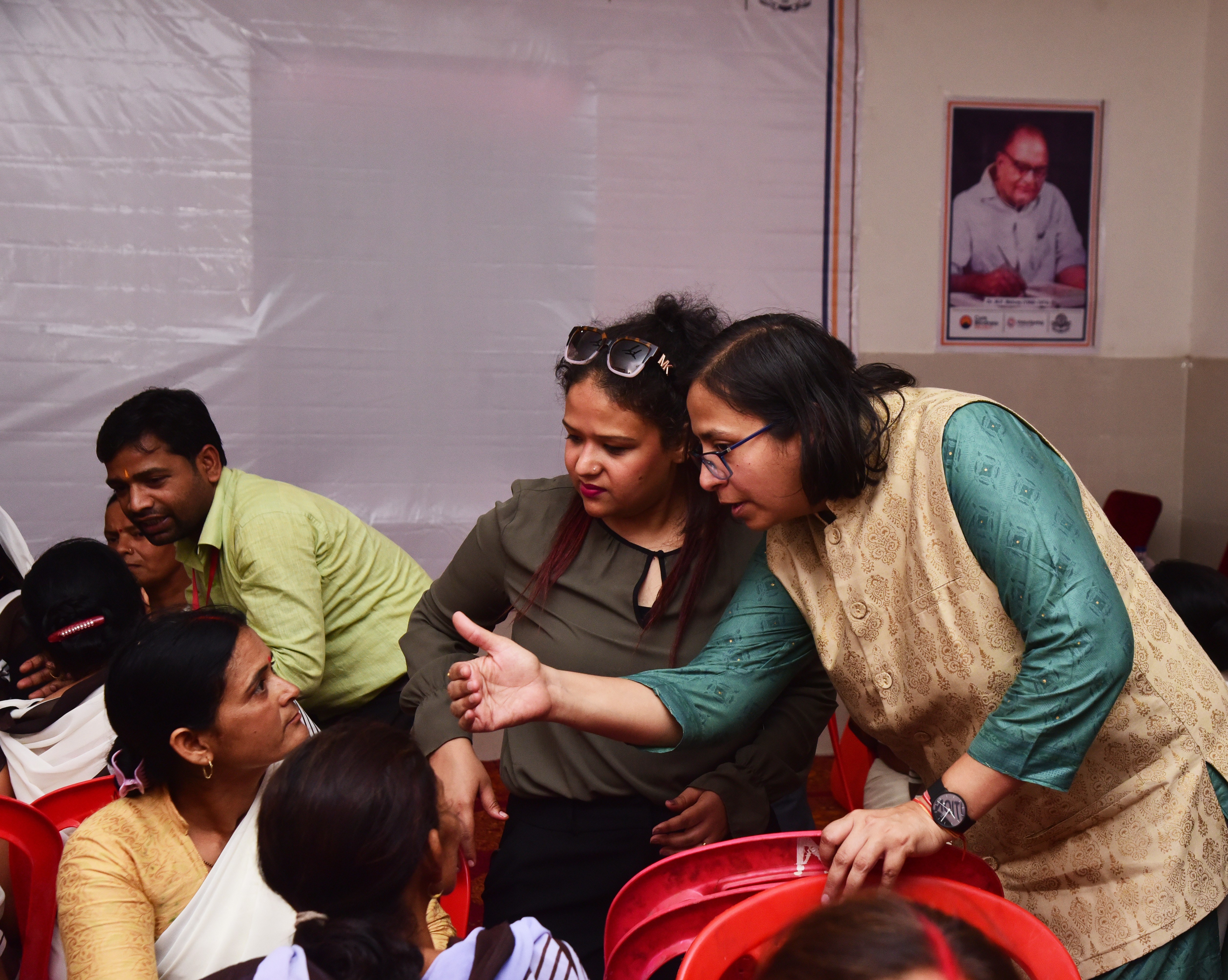 Shaifali Sharma, Country Director – India, guides Community Health Workers during a comprehensive eye care training.