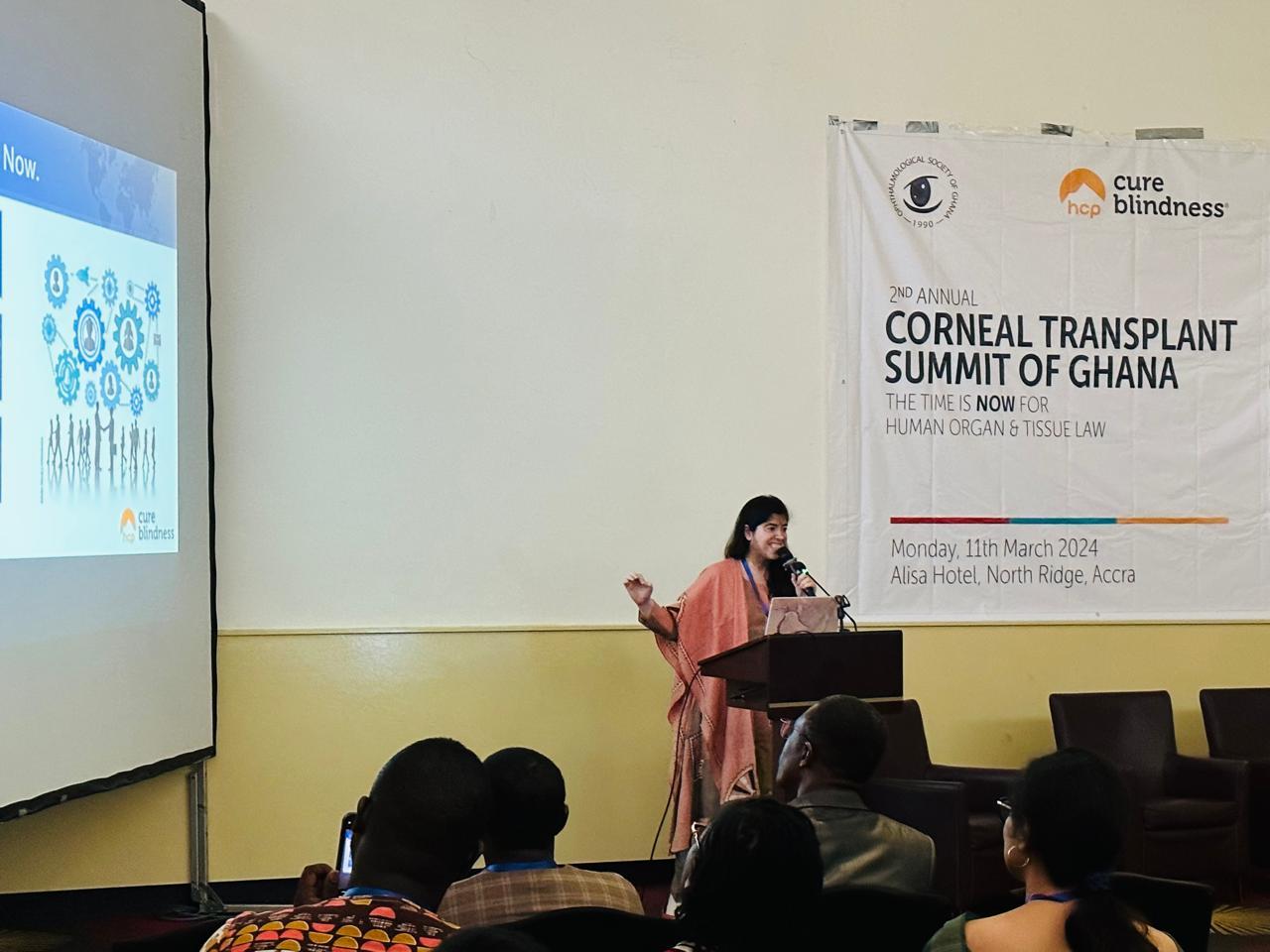 Dr. Ashiyana Nariani speaking at corneal summit